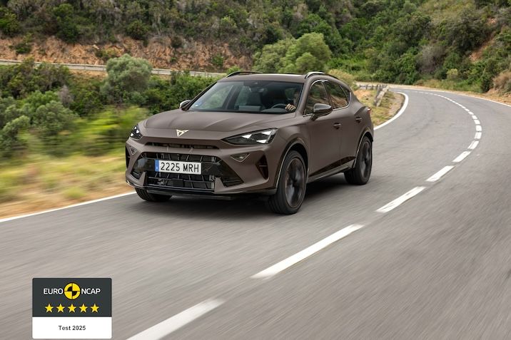 Triplázik a CUPRA – a Leon, a Formentor és a Born is 5 csillagot kapott a 2025-ös új, szigorúbb Euro NCAP-on